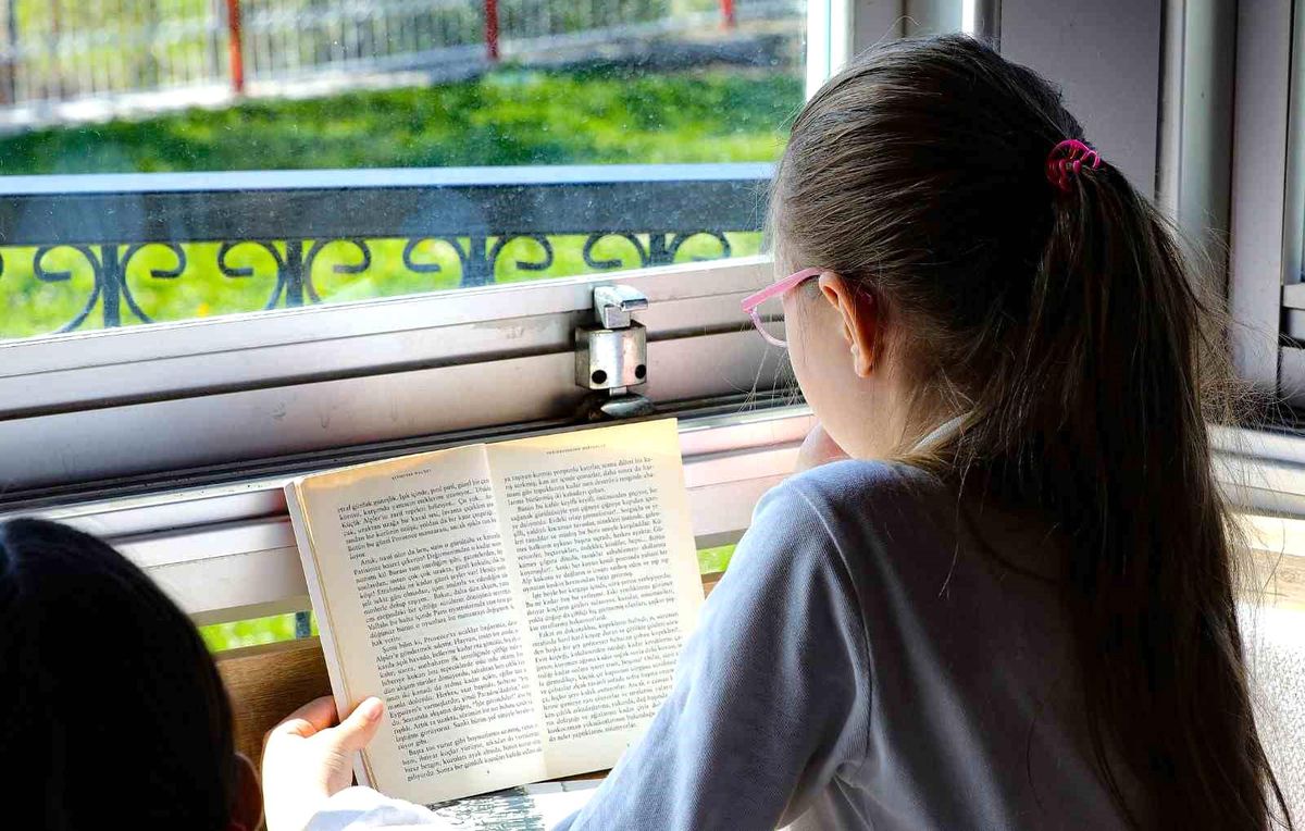 Bayraklı Belediyesi Kitap Bağışı Kampanyası Başlattı
