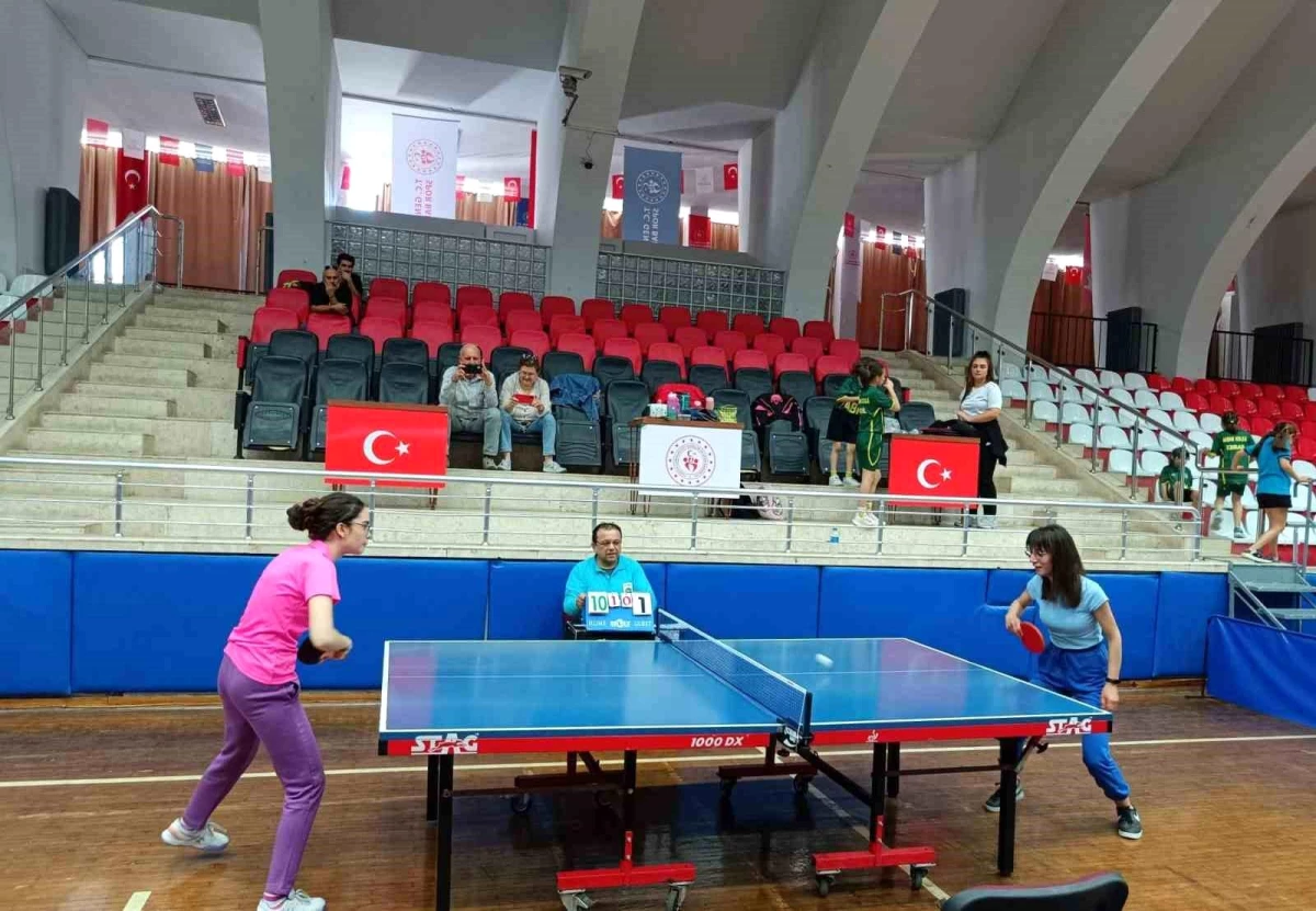Aydın Büyükşehir Belediyesi Otizm Destek Merkezi Öğrencileri Masa Tenisinde Aydın\'ı Temsil Edecek