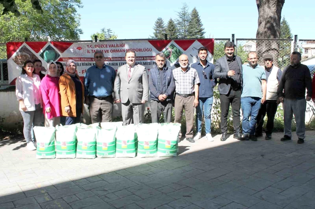 Düzce\'de 38 üreticiye sertifikalı barbunya tohumu dağıtıldı