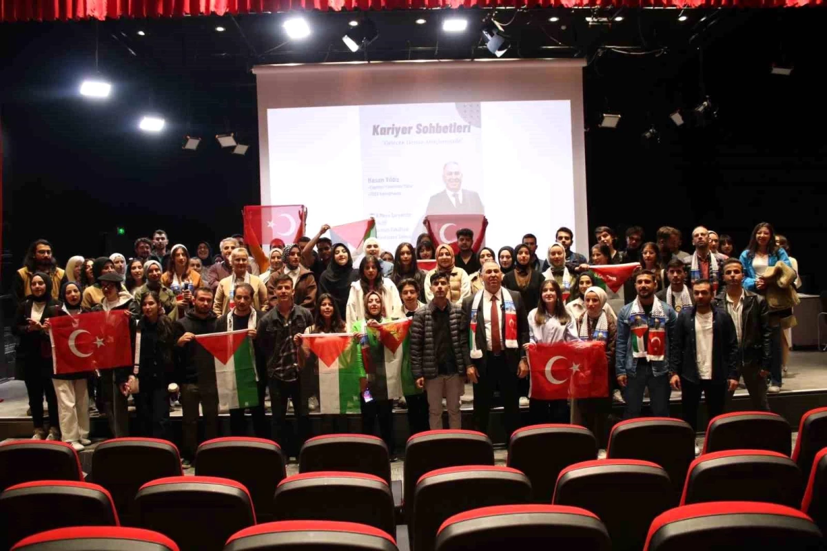 İş İnsanı Hasan Yıldız, Atatürk Üniversitesi Öğrencileriyle Bir Araya Geldi