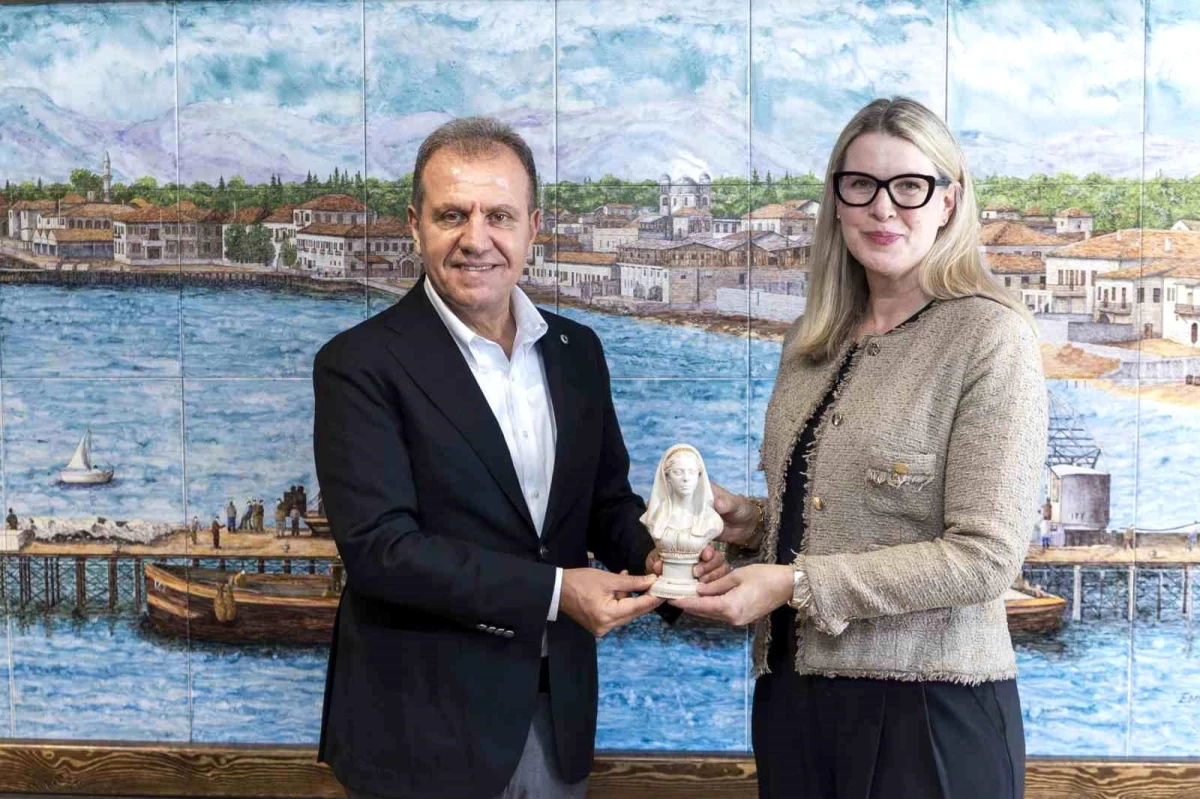 İsveç İstanbul Başkonsolosu Mersin Büyükşehir Belediye Başkanı ile bir araya geldi