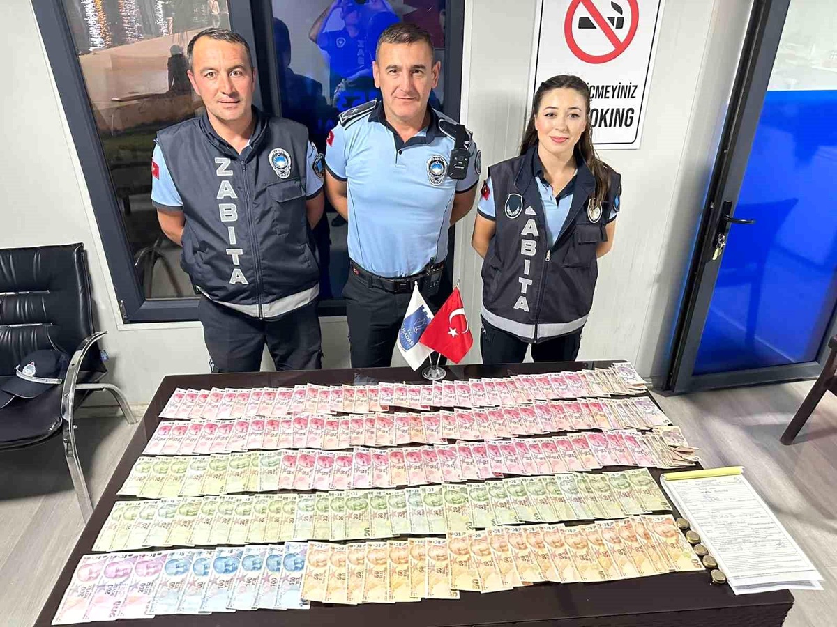 Kuşadası Belediyesi Dilencilere Cezai İşlem Uyguladı