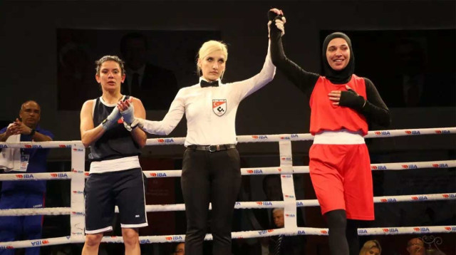 Milli boksör Rabia Topuz'u yılan ısırdı