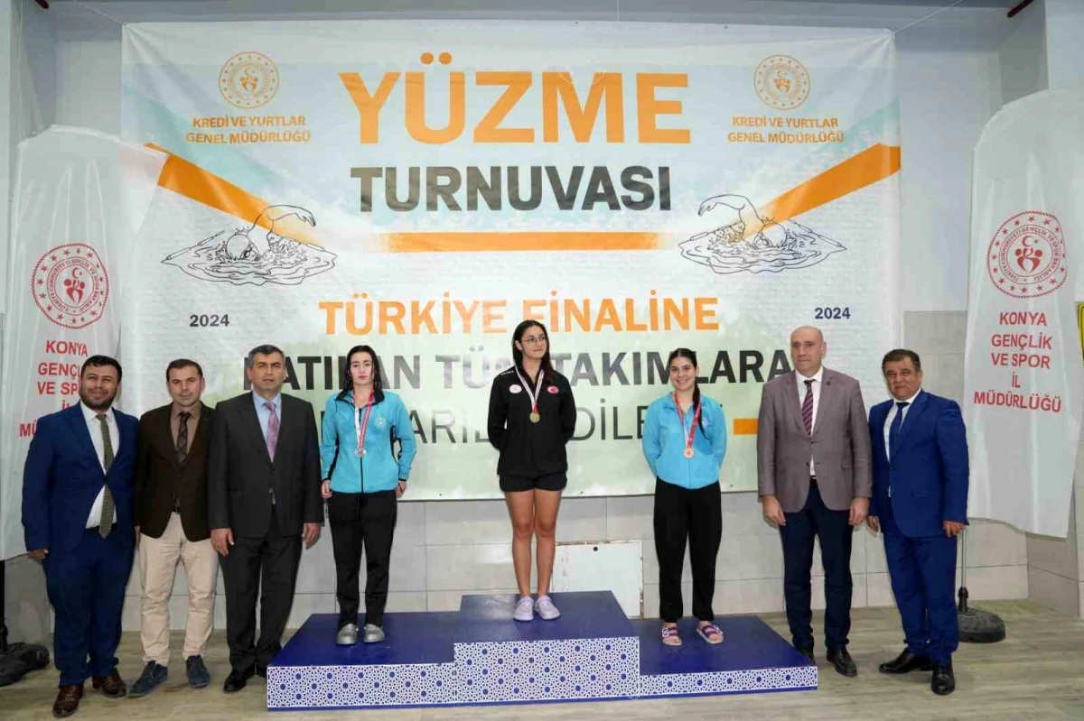 Manisalı öğrenci Yüzme Türkiye birincisi oldu