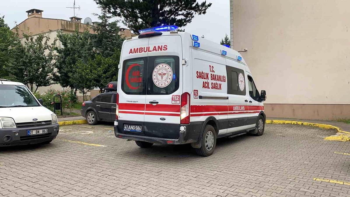 İzmit\'te 76 yaşındaki şahıs evinde ölü bulundu