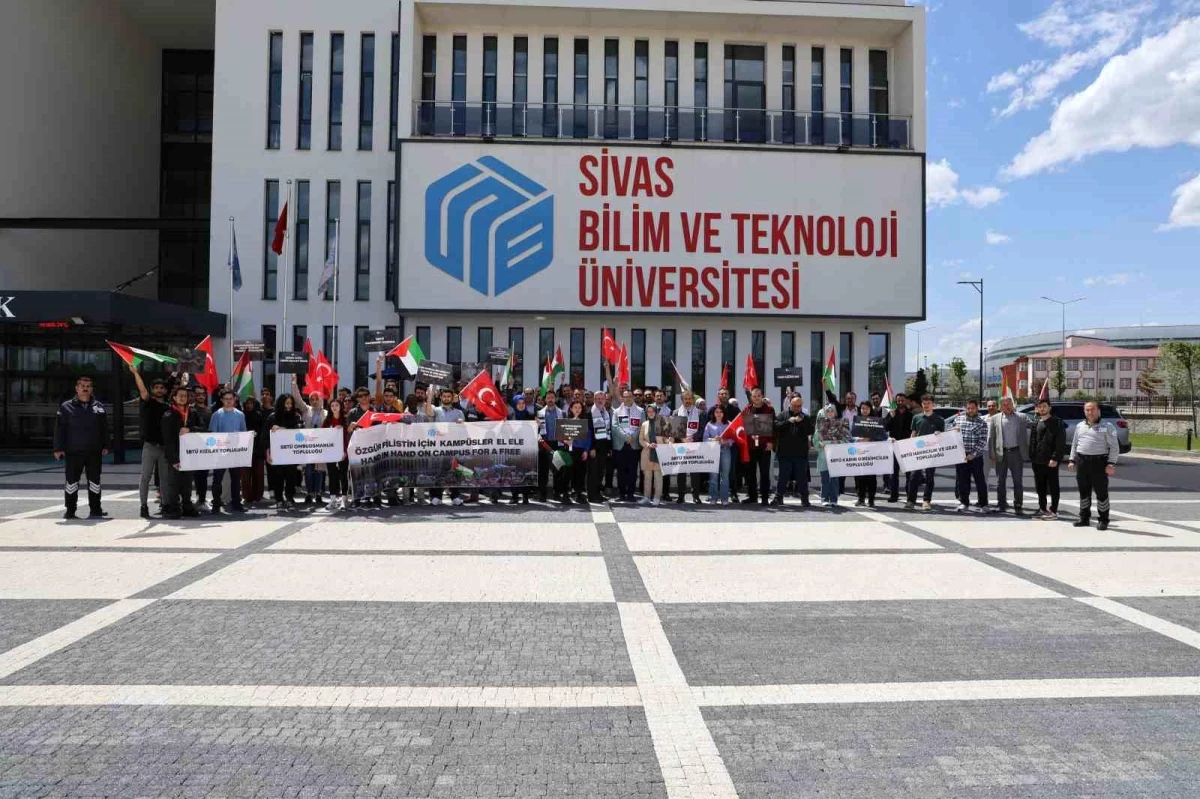 Sivas Bilim ve Teknoloji Üniversitesi\'nde İsrail\'in Filistin\'e uyguladığı zulüm protesto edildi