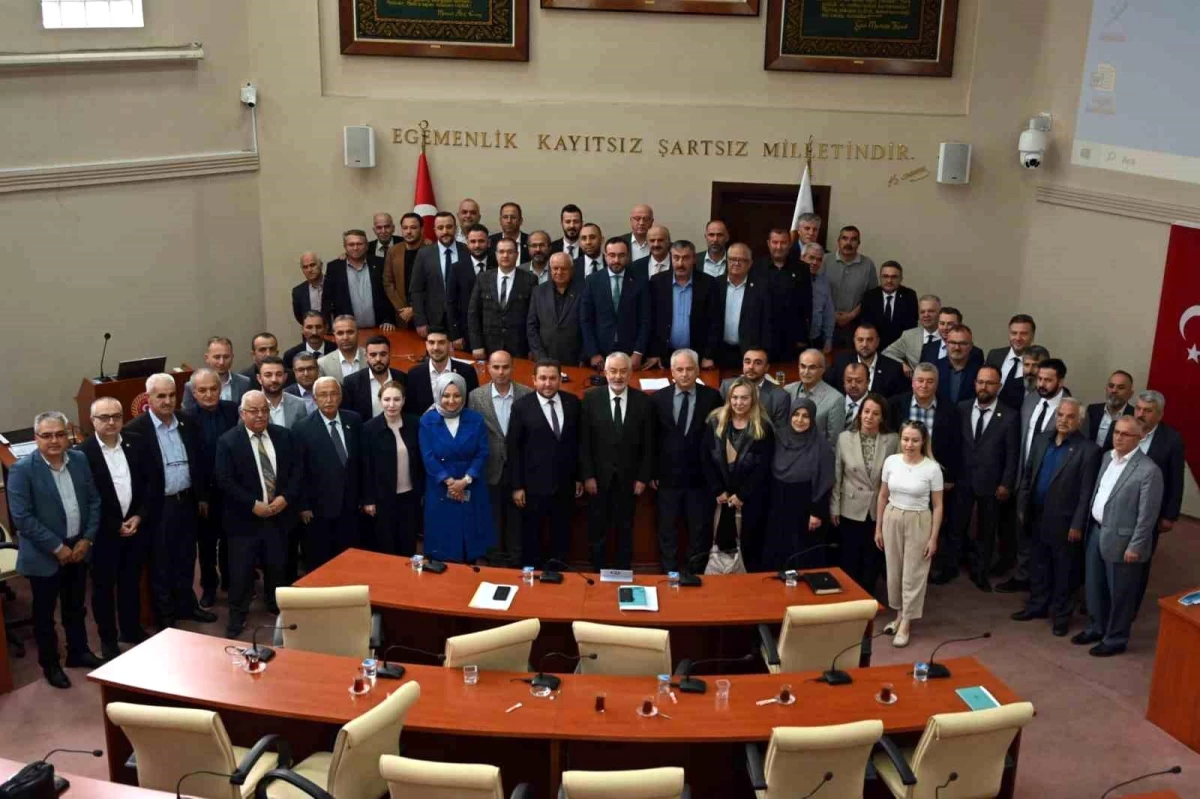 Isparta Belediye Başkanı Şükrü Başdeğirmen İl Genel Meclisini Ziyaret Etti