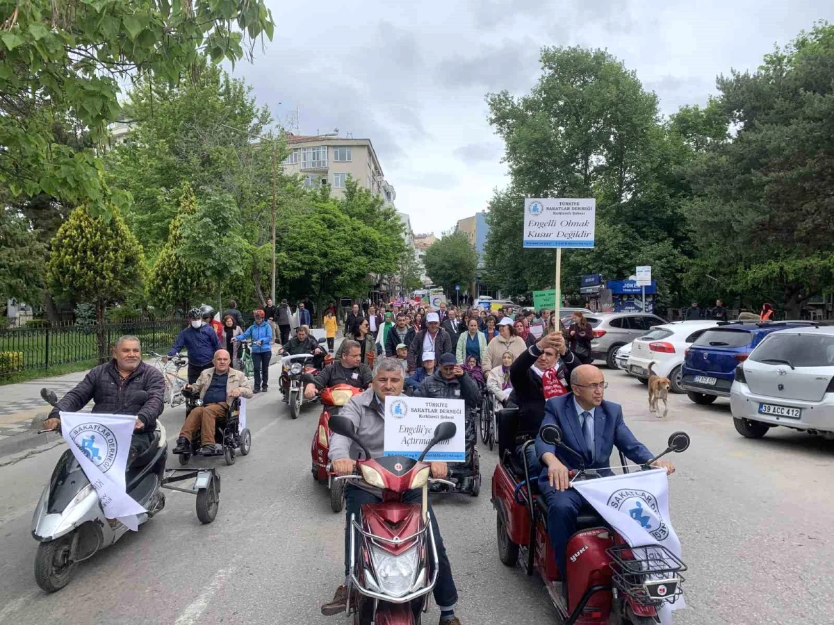 Kırklareli\'nde Engelliler Haftası Farkındalık Yürüyüşü Düzenlendi