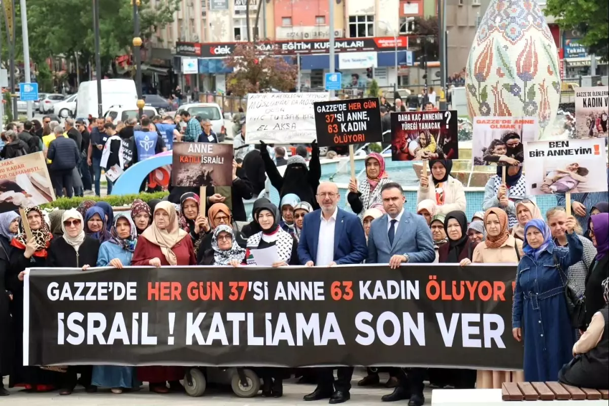 AK Parti Kütahya İl Kadın Kolları, Anneler Günü\'nü Gazze\'deki annelere ithaf etti