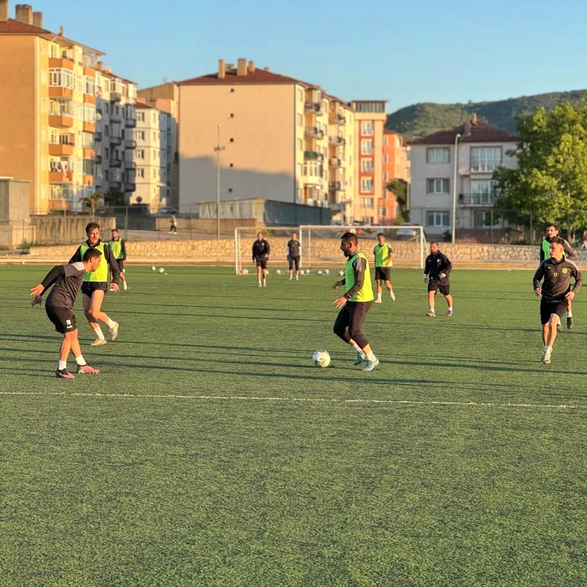Söğütspor, Vitraspor ile oynayacağı şampiyonluk maçına hazırlanıyor