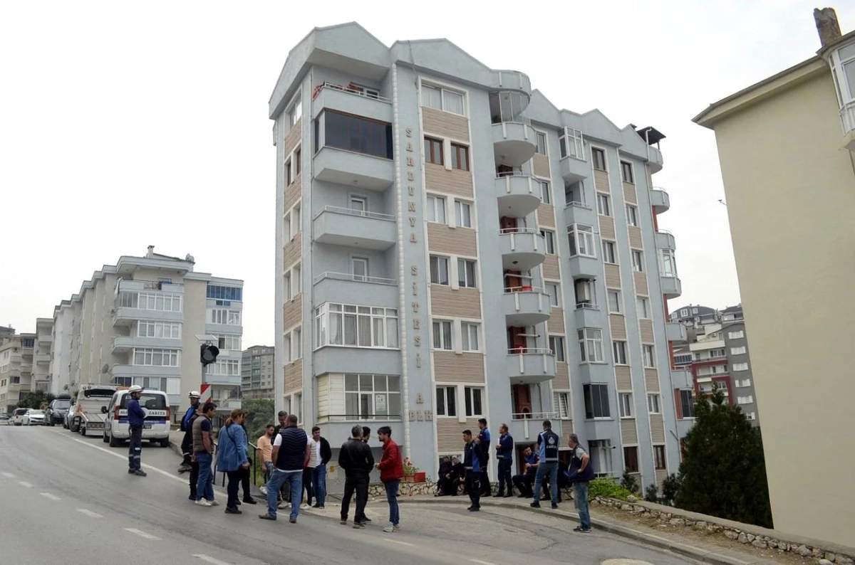 Mudanya\'da Sardunya Sitesi\'nde tahliye krizi yaşandı