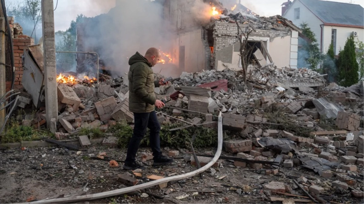 Rus ordusu Ukrayna\'nın Harkiv bölgesine yeni saldırı dalgası başlattı