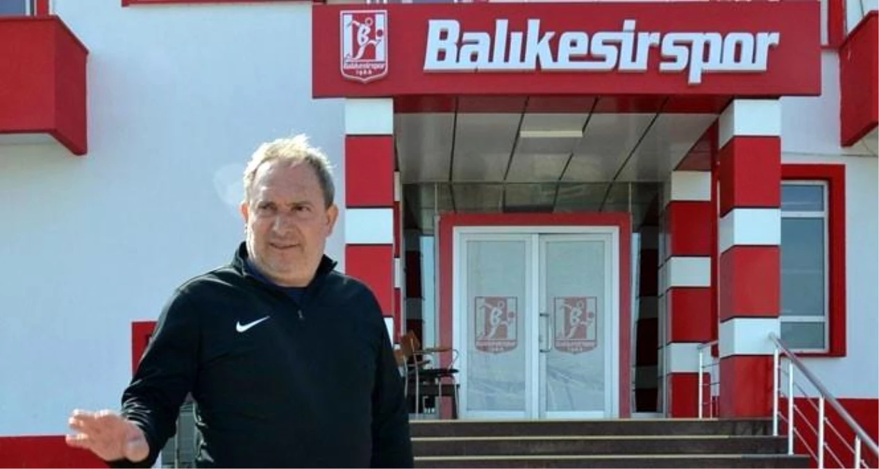Balıkesirspor\'un eski futbolcu ve teknik direktörü Can Cangök hayatını kaybetti