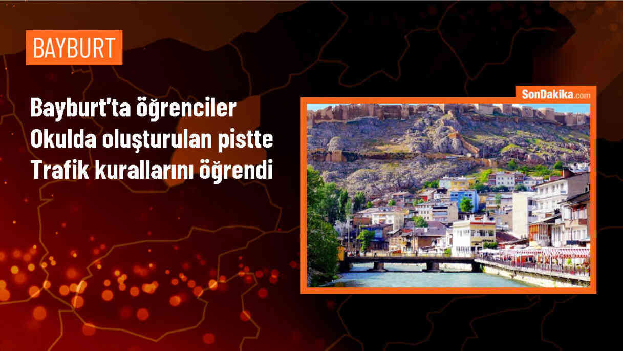Bayburt\'ta öğrenciler trafik kurallarını eğlenceli bir şekilde öğrendi