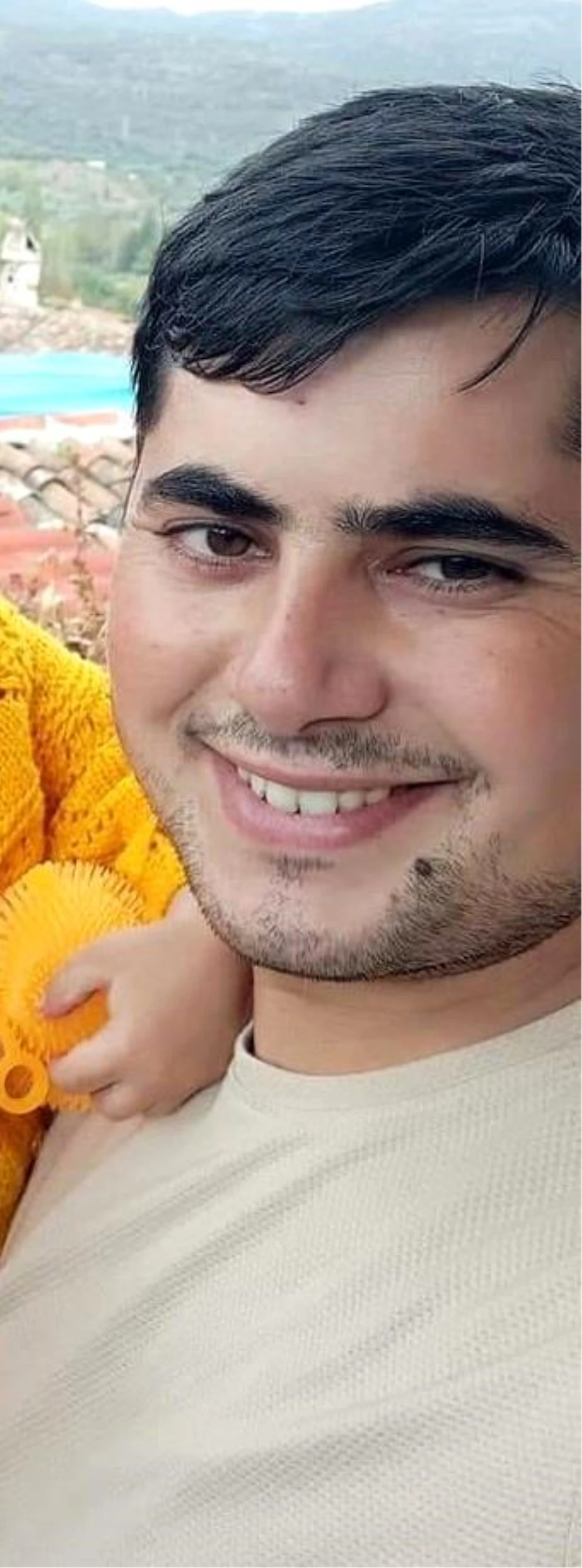 Aydın\'da traktör devrilmesi sonucu bekçi hayatını kaybetti