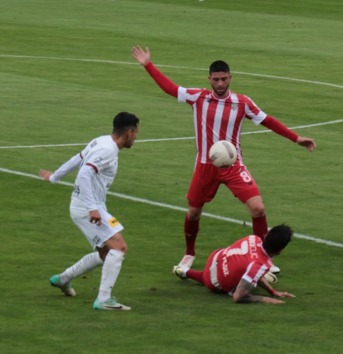 Boluspor, Ahlatcı Çorum FK\'yı 2-1 yenerek sezonu galibiyetle tamamladı