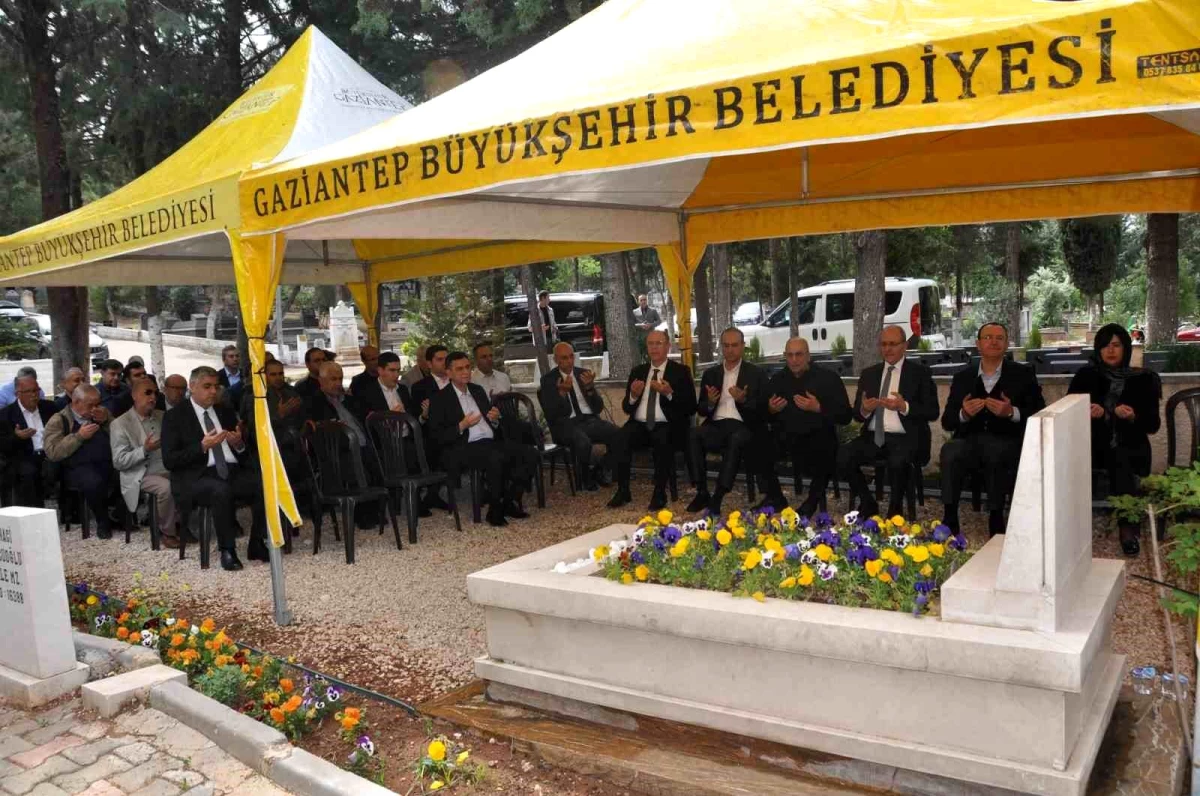Merhum M. Naci Topçuoğlu\'nun vefatının 16. yıldönümünde anma töreni düzenlendi