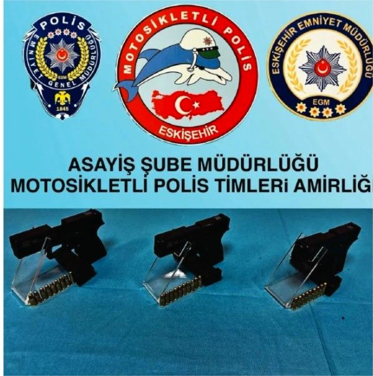 Eskişehir\'de Polis Şüpheli Araçta 3 Ruhsatsız Tabanca ve 28 Fişek Ele Geçirdi