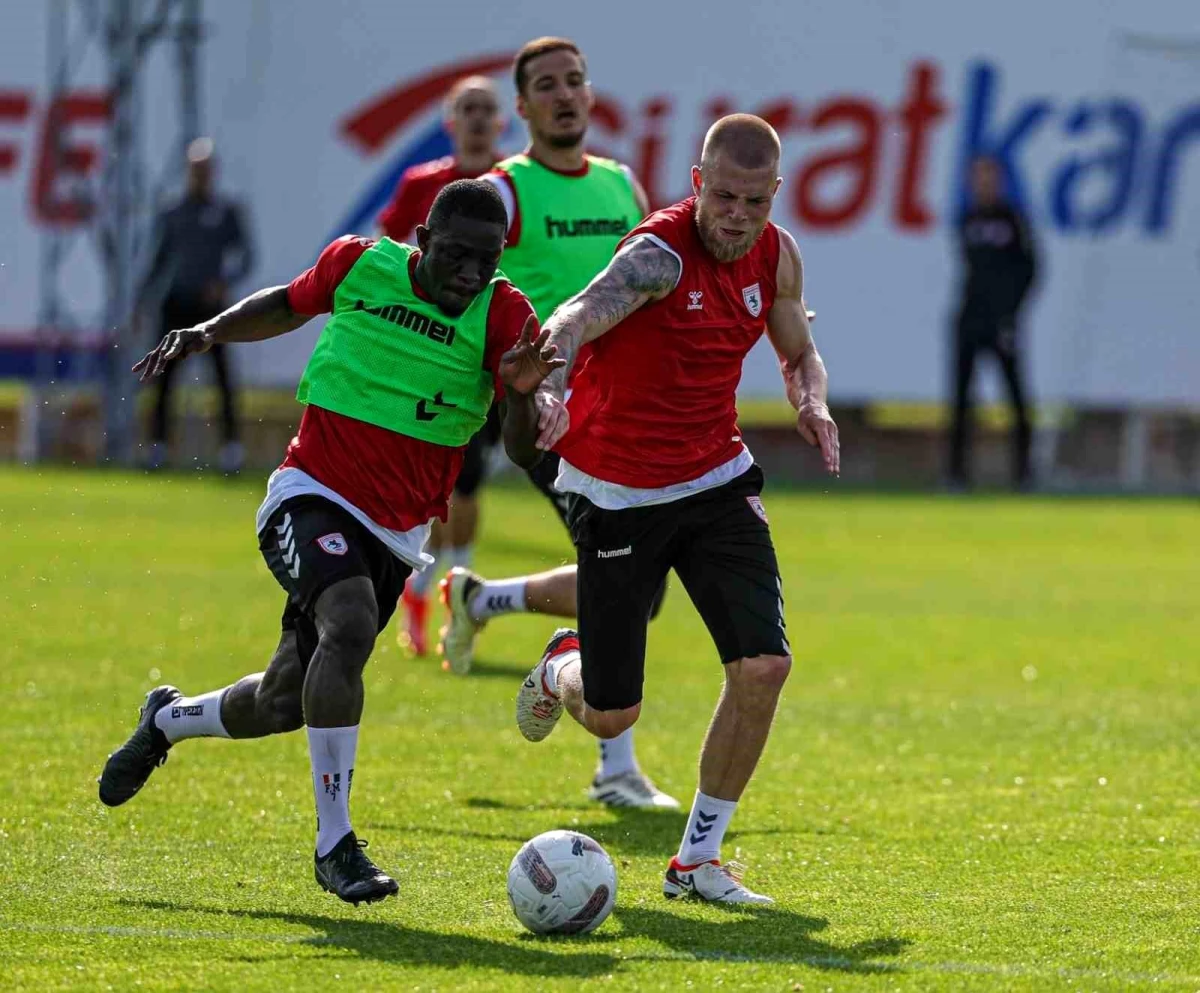 Samsunspor, Konyaspor maçında kümede kalmayı garantilemek için çıkacak