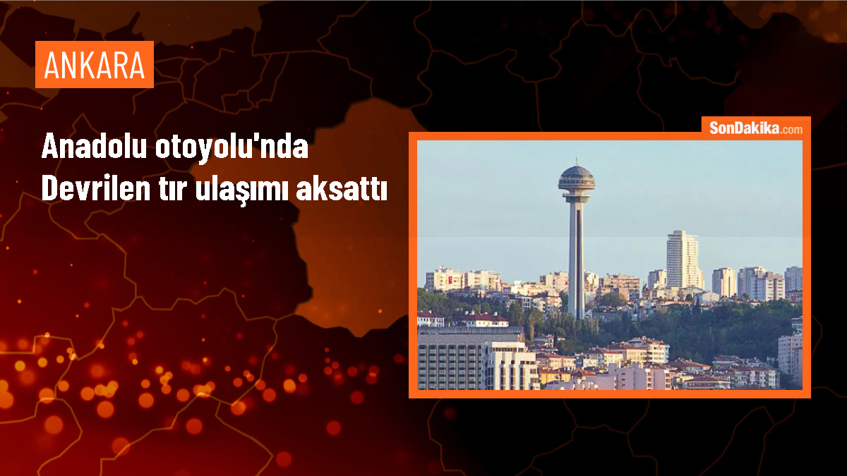 Anadolu Otoyolu\'nda Tır Devrildi, Ulaşım Aksadı