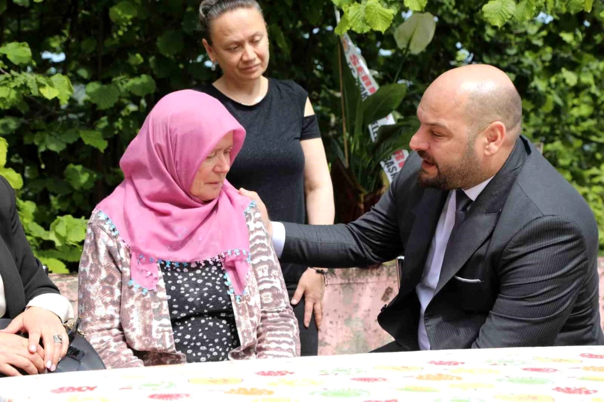 Atakum Belediye Başkanı Serhat Türkel, Anneler Günü\'nde şehit anneleri ve emekçi kadınlarla buluştu