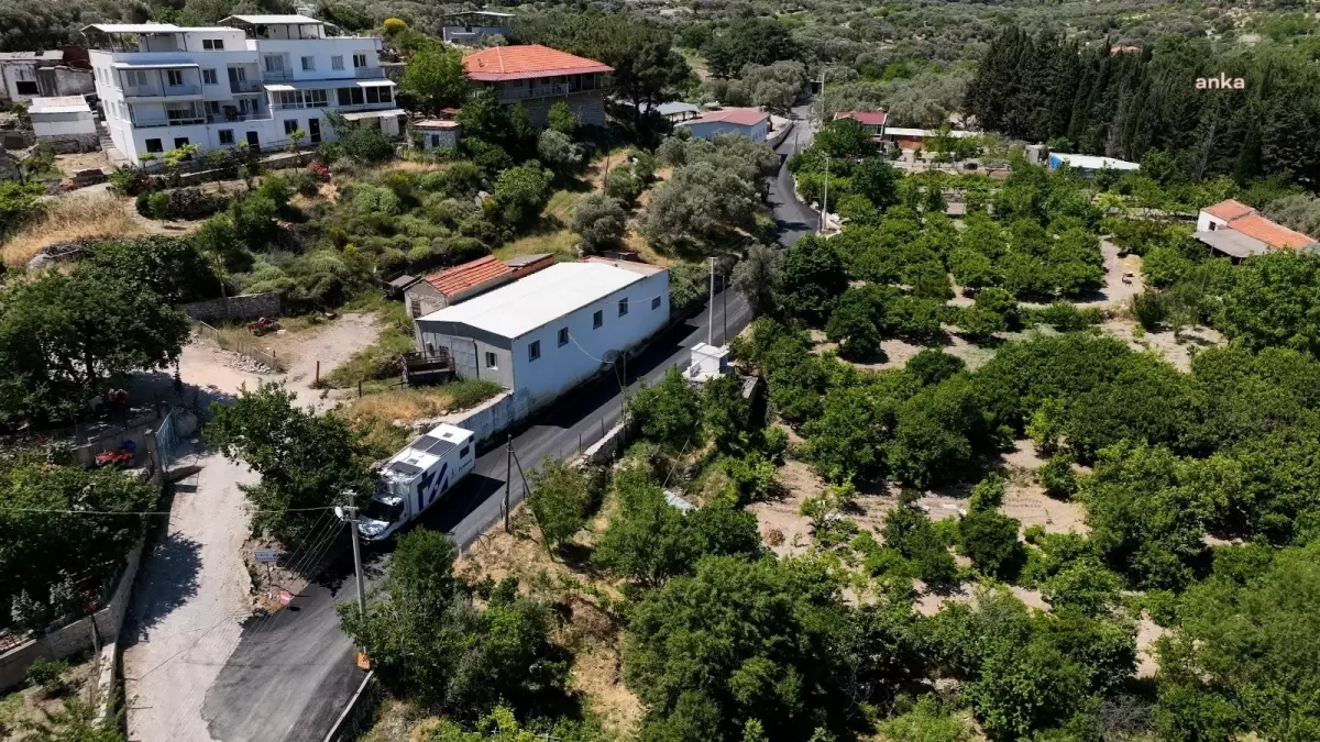 İzmir Büyükşehir Belediyesi, Çeşme, Karaburun ve Torbalı\'da Asfalt Yenileme Çalışmalarına Başladı