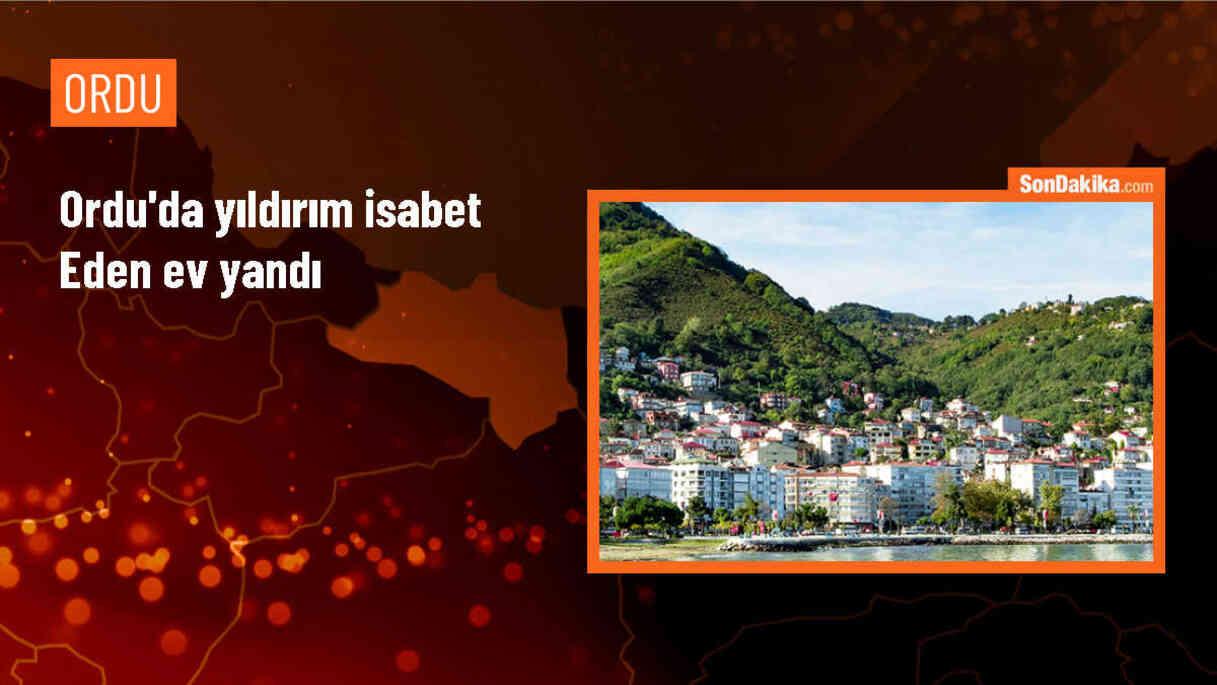 Ordu\'da yıldırım düşmesi sonucu çıkan yangın evi kullanılamaz hale getirdi