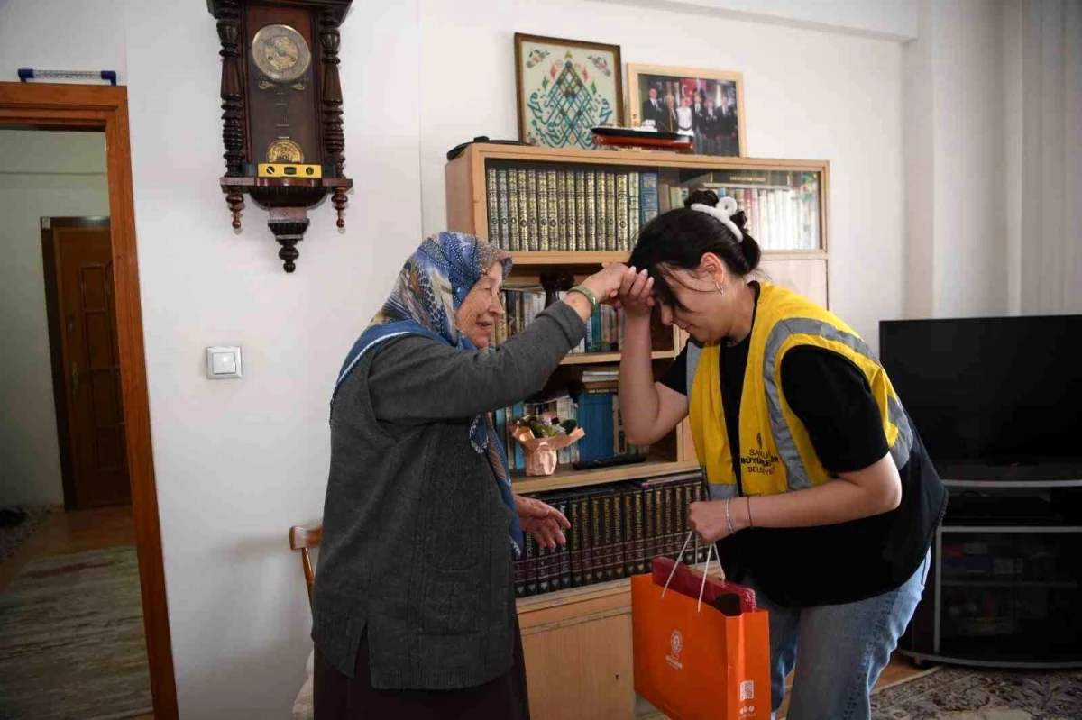 Samsun Büyükşehir Belediyesi Yaşlıları Anneler Günü\'nde Unutmadı