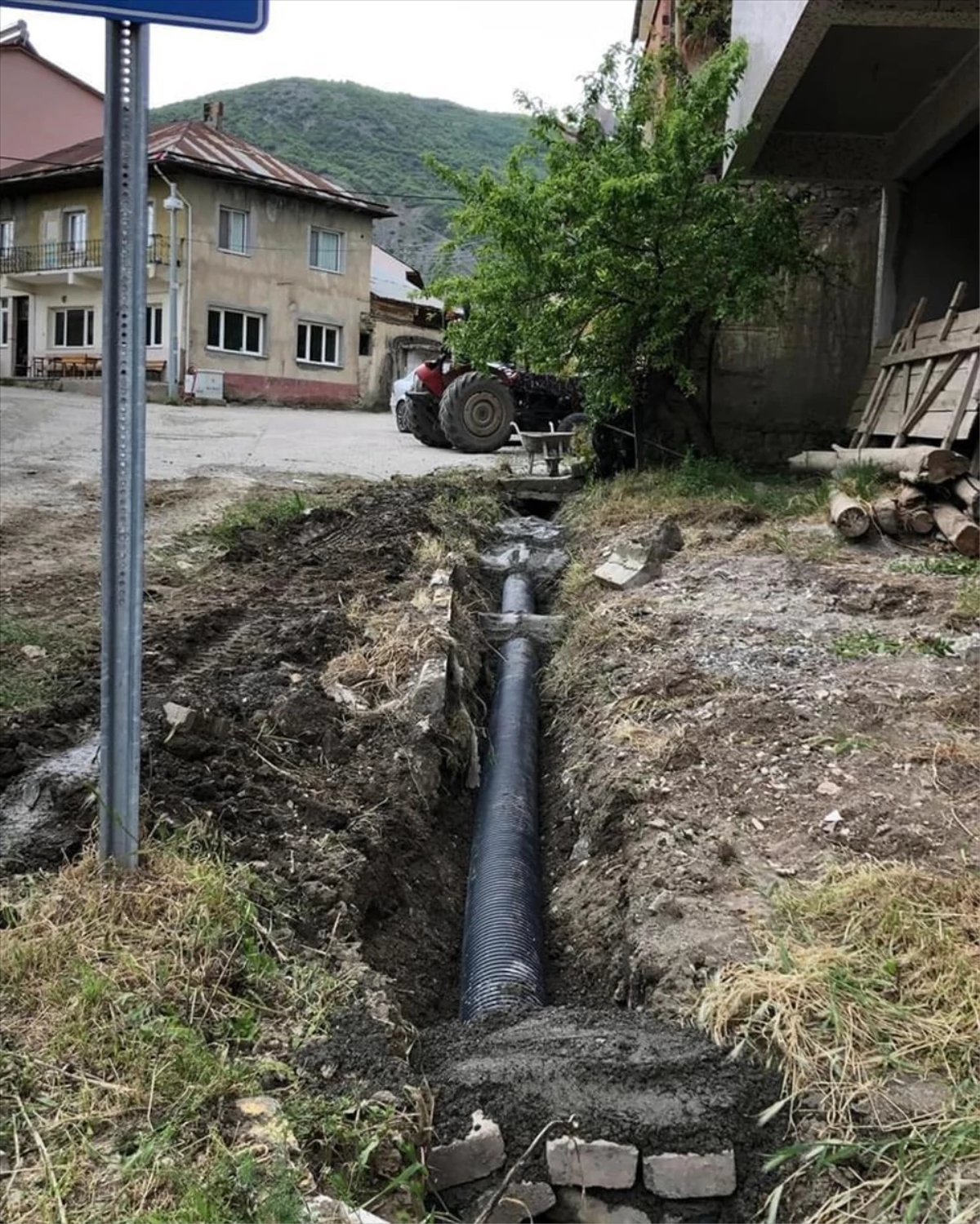 Sivas\'ın Akıncılar ilçesinde sulama kanalları kapalı sisteme alındı