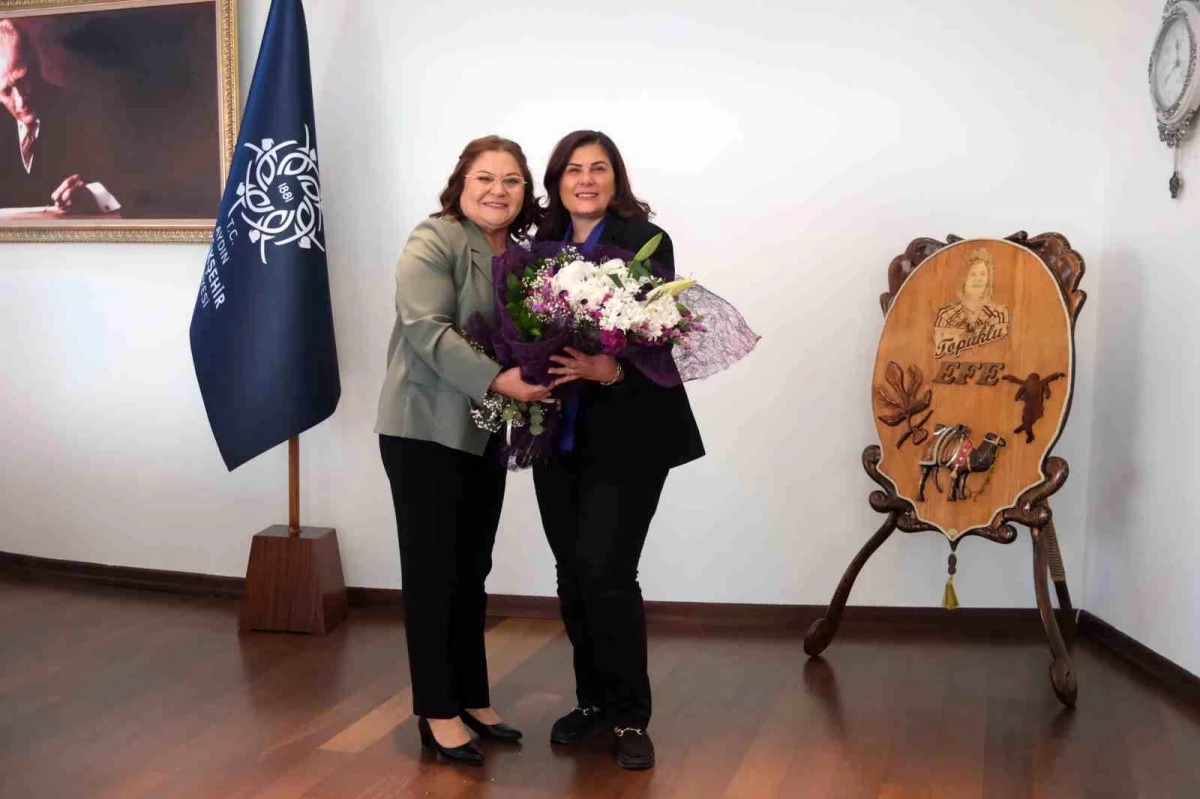 Didim Belediye Başkanı Hatice Gençay, Aydın Büyükşehir Belediye Başkanı Özlem Çerçioğlu\'na nezaket ziyaretinde bulundu