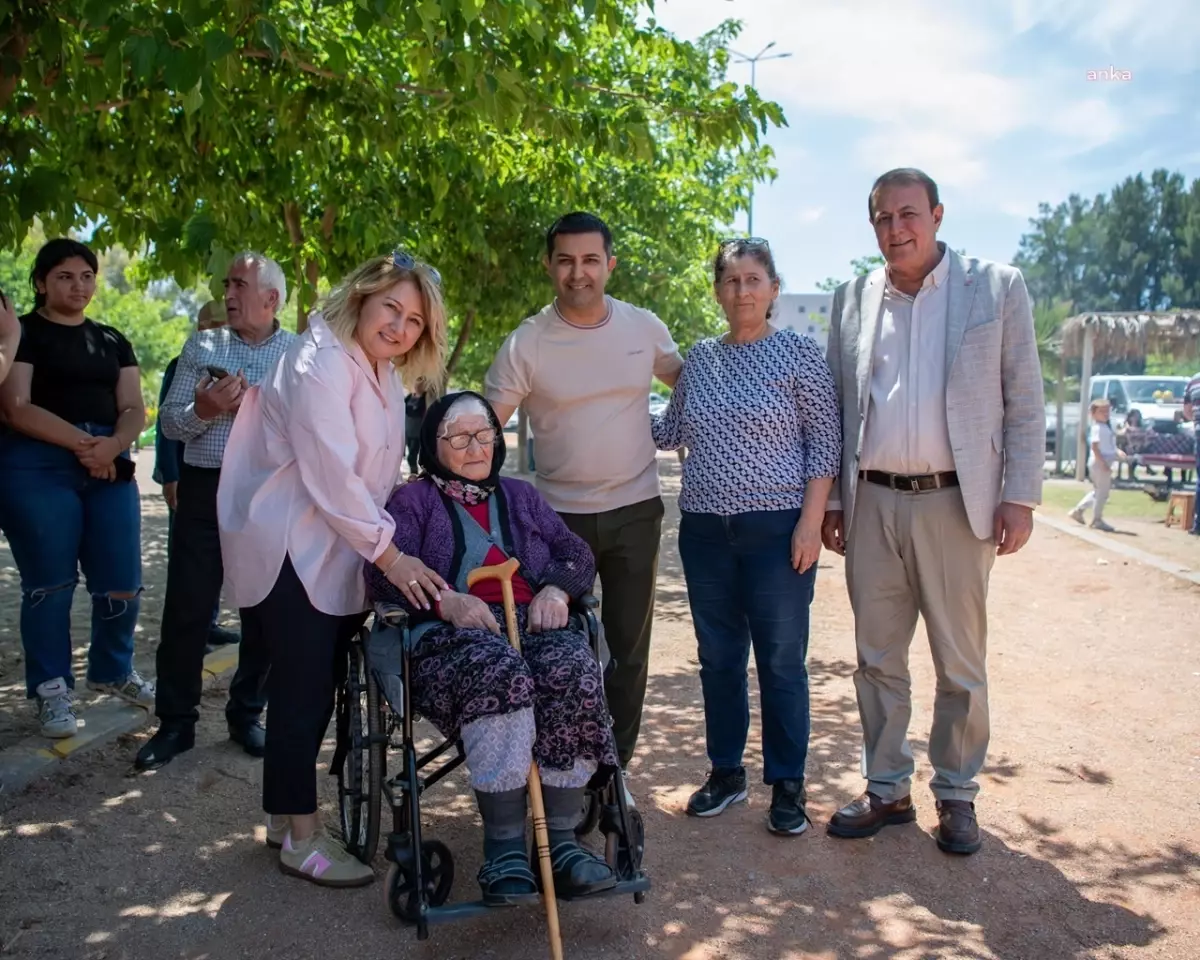 Kuşadası Belediye Başkanı Ömer Günel, Cemevi pikniğine katıldı