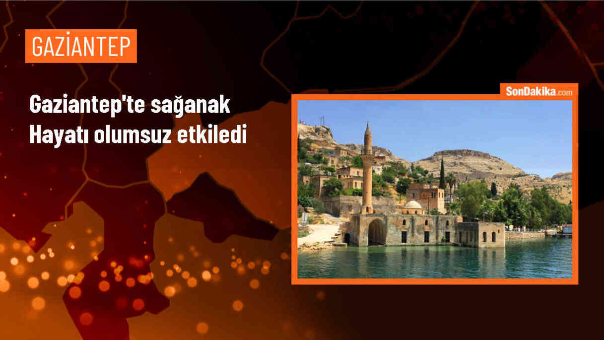 Gaziantep\'te sağanak yağış nedeniyle su birikintileri oluştu