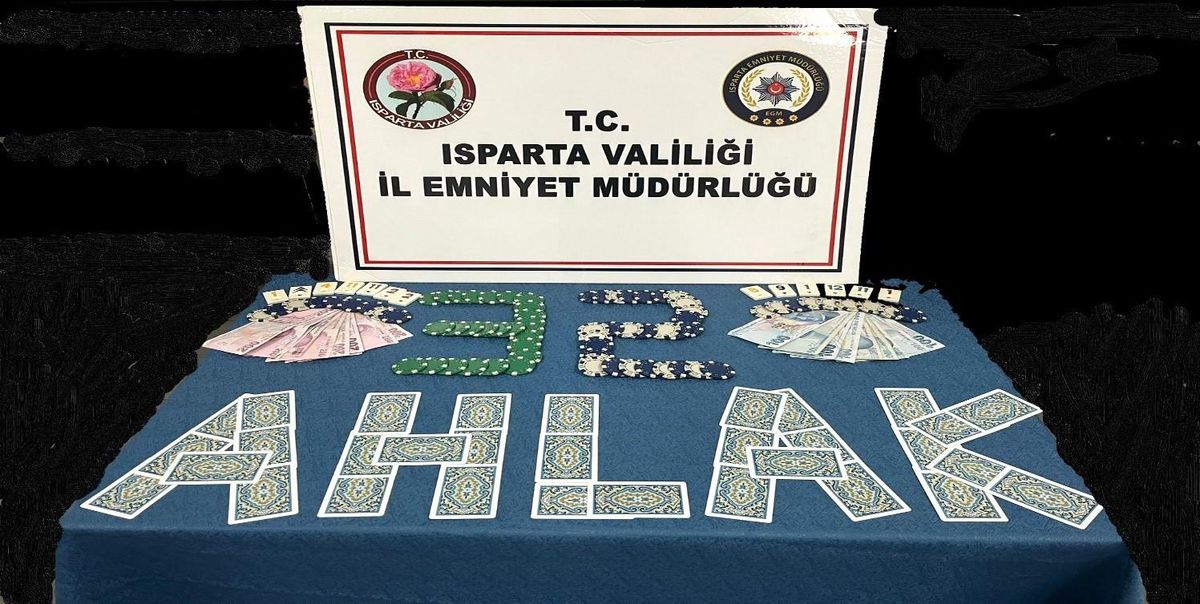 Isparta\'da Kumar Oynanan Derneğe Operasyon: 5 Kişiye 32 Bin 125 TL Para Cezası