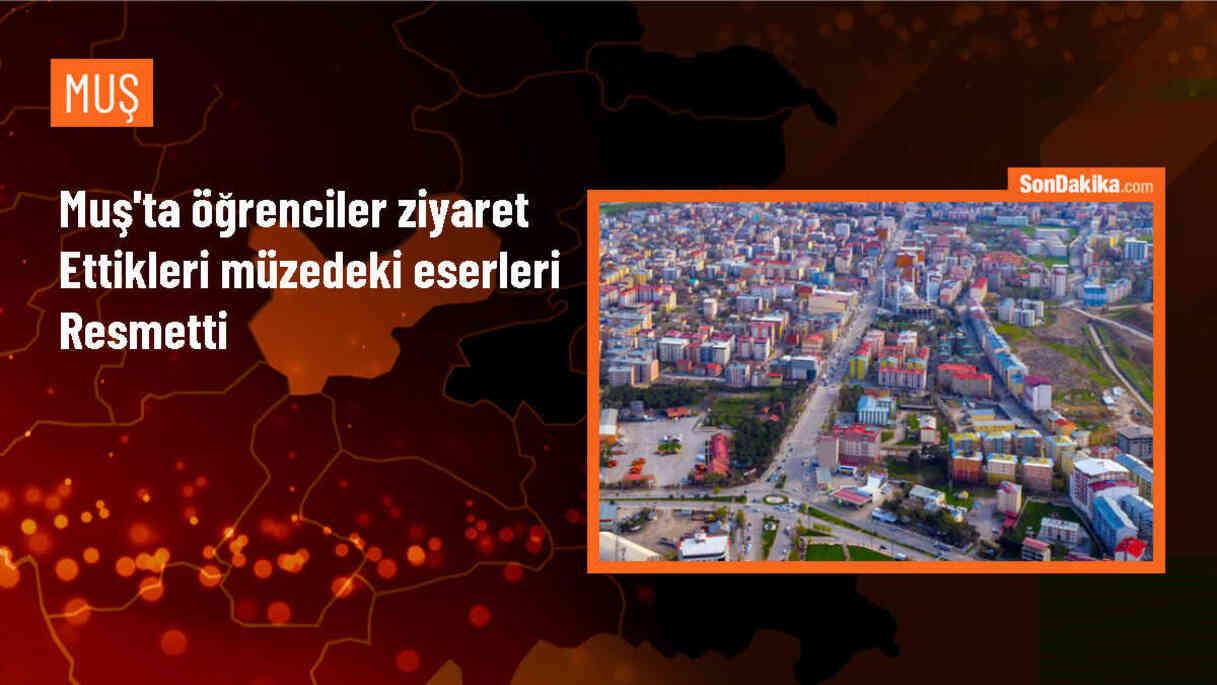 Muş\'ta Şehit Yücel Kurtoğlu Güzel Sanatlar Lisesi öğrencileri müzeyi ziyaret etti