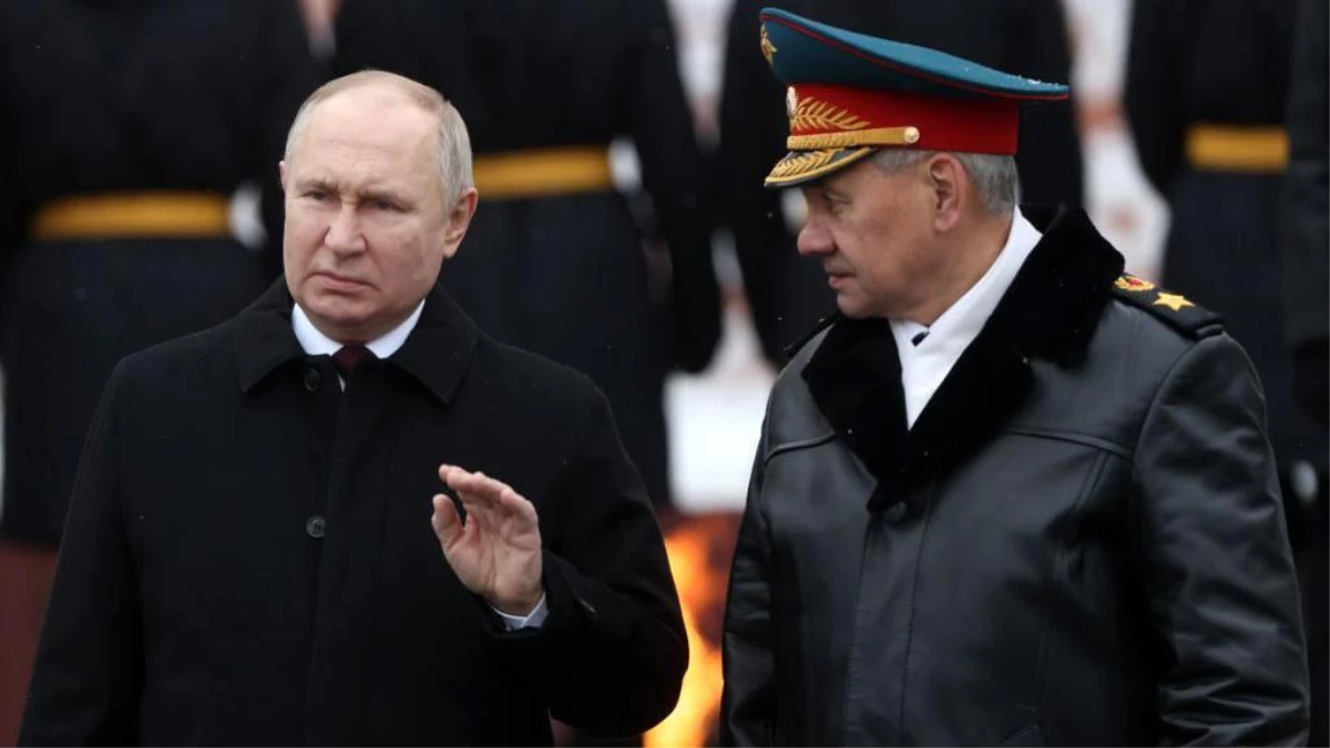 Putin, Savunma Bakanı Şoygu\'yu görevden alıyor