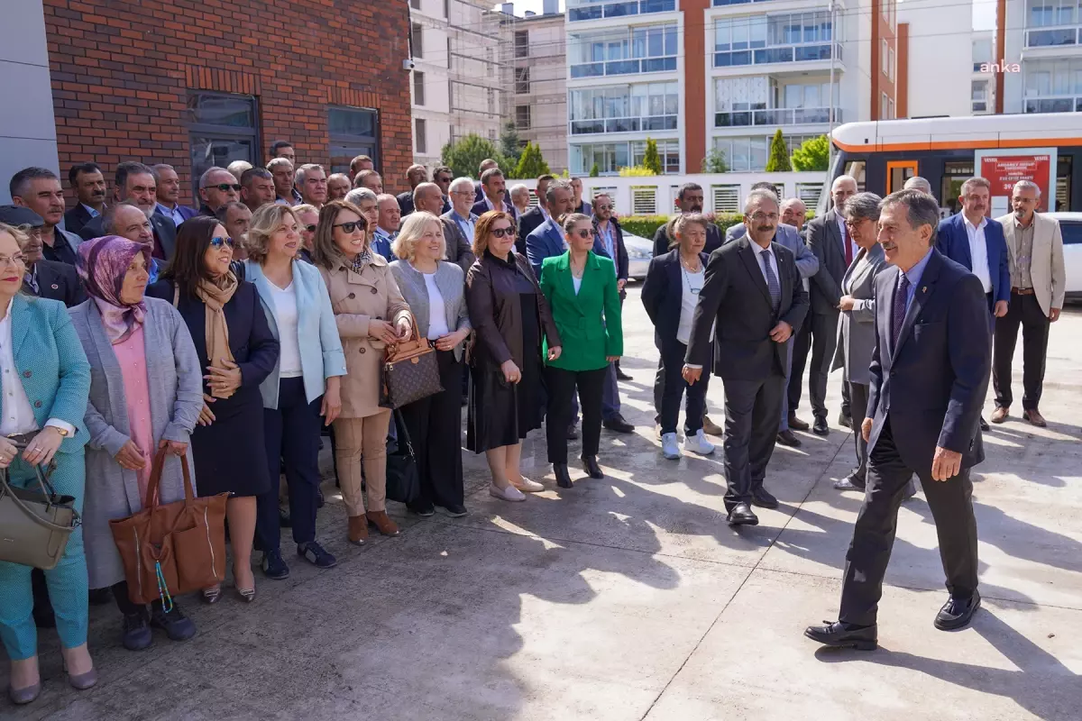 Tepebaşı Belediye Başkanı Ahmet Ataç, Eskişehir Valisi Hüseyin Aksoy\'u ağırladı