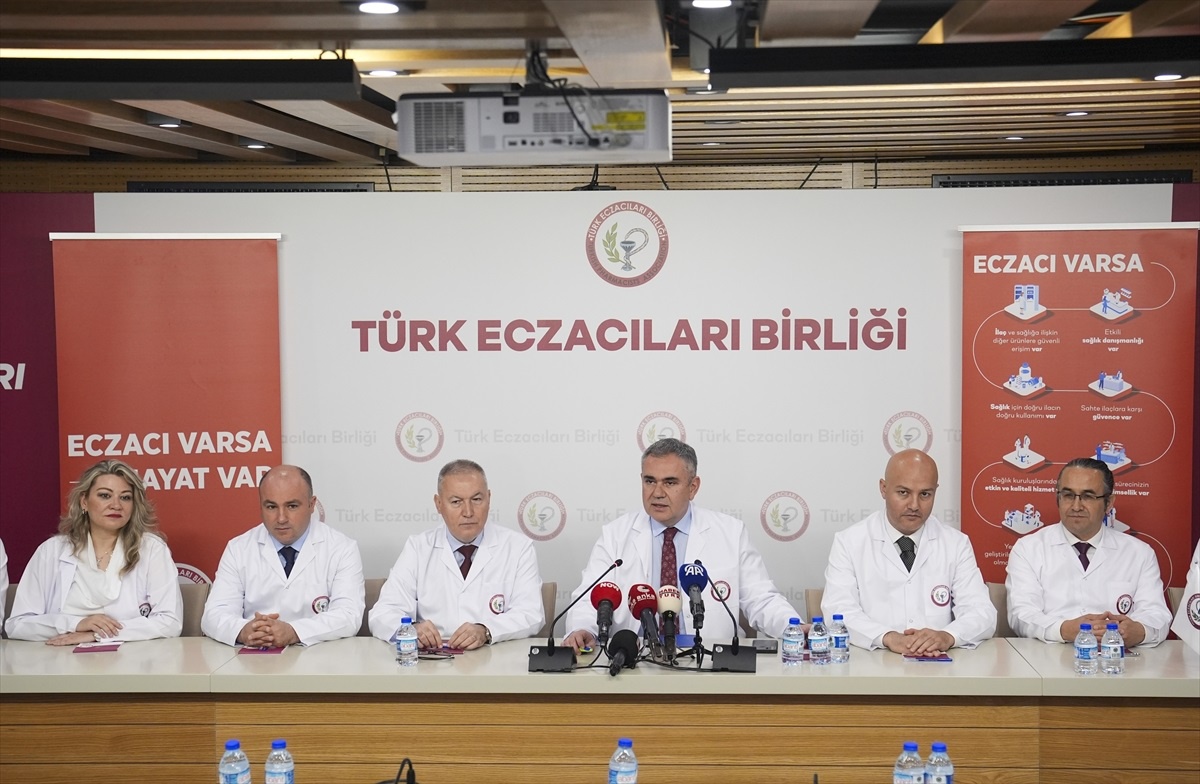 Türk Eczacıları Birliği Başkanı: Deprem bölgesinde görev yapan meslektaşlarımıza özel iyileştirmeler yapılmalı