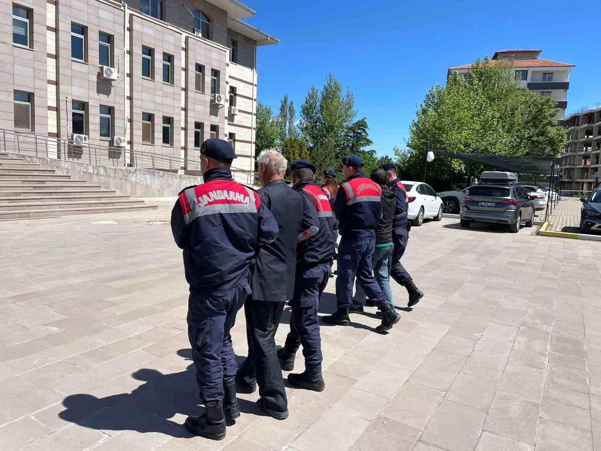Yozgat\'ta 6 hükümlü yakalandı