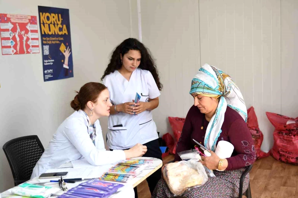 Adıyaman Üniversitesi Kadın Sorunları Uygulama ve Araştırma Merkezi ile Sağlık Bilimleri Fakültesi iş birliğinde kadın üreme sağlığı etkinliği düzenlendi