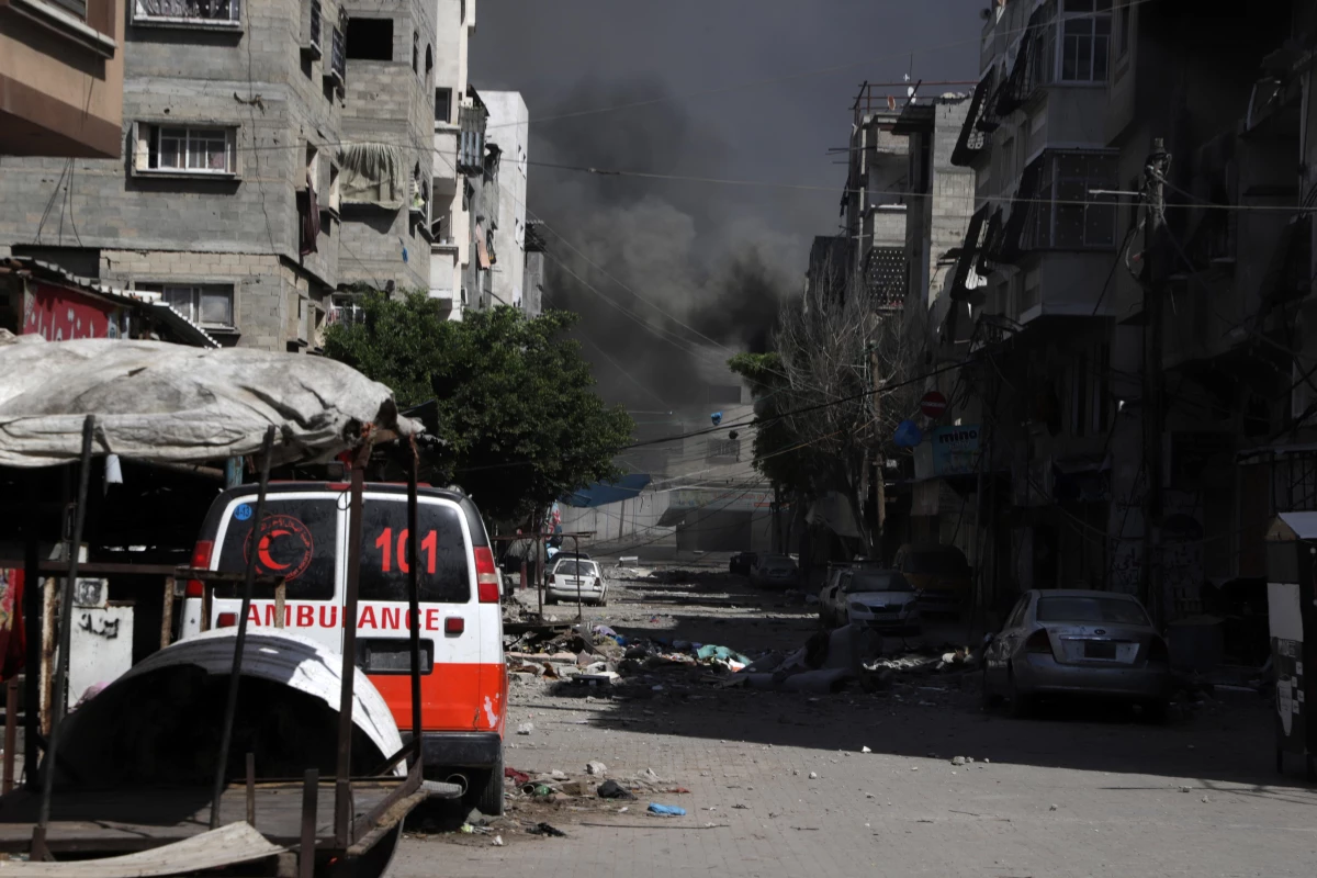 İsrail, Gazze Şeridi\'nde saldırılarını yoğunlaştırdı