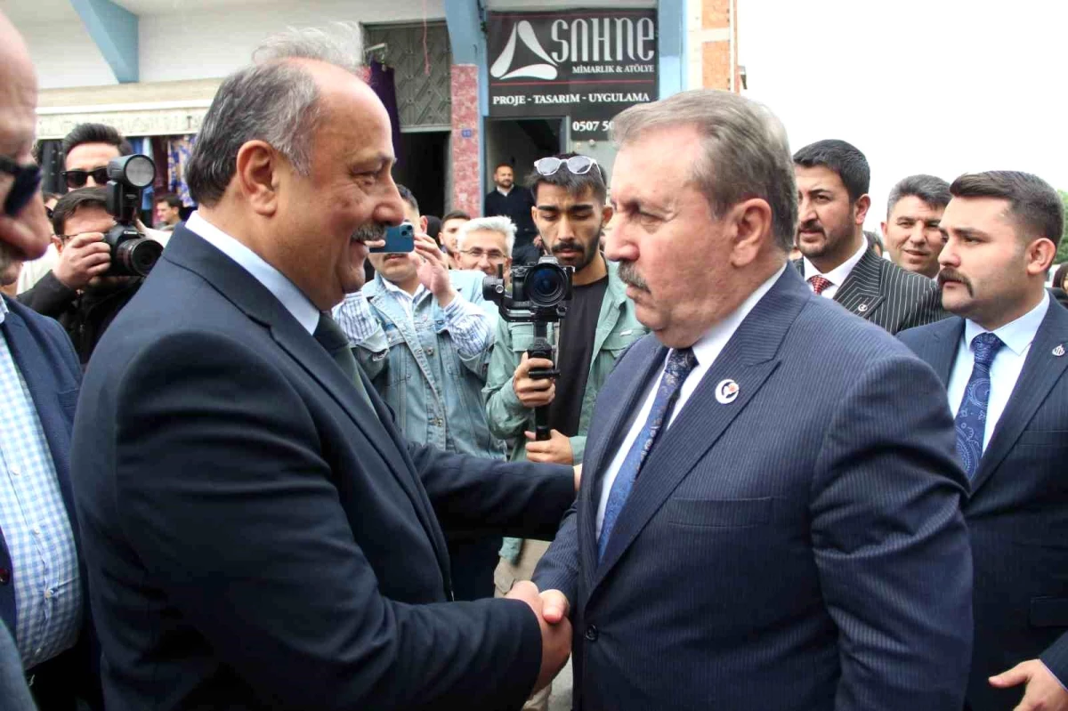 BBP Genel Başkanı Mustafa Destici, seçim beyannamelerinde verilen vaatleri gerçekleştirmek istediklerini söyledi