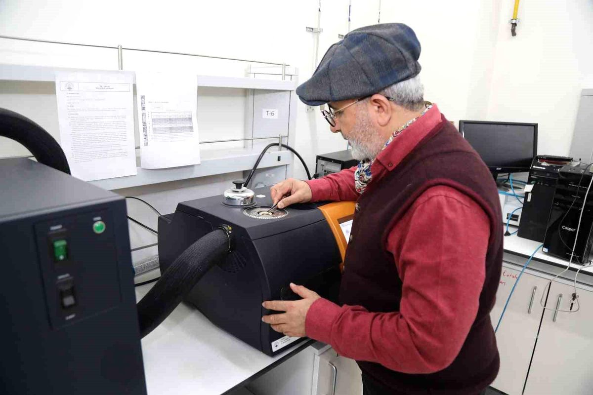 BTÜ, tekstil ürünlerinde lif kompozisyonlarını belirlemek için çevreci bir analiz metodu geliştirdi