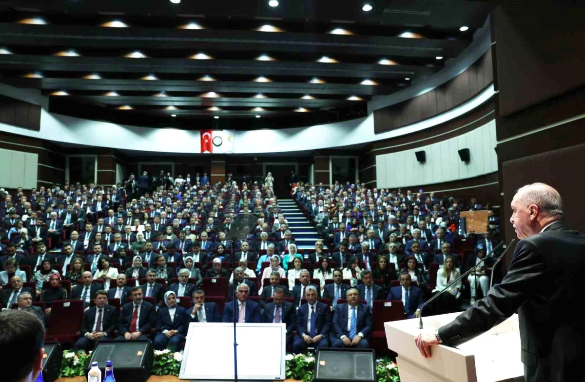 Cumhurbaşkanı Erdoğan: "Halkla araya mesafe koymanın bizim siyaset geleneğimizde yeri yoktur"