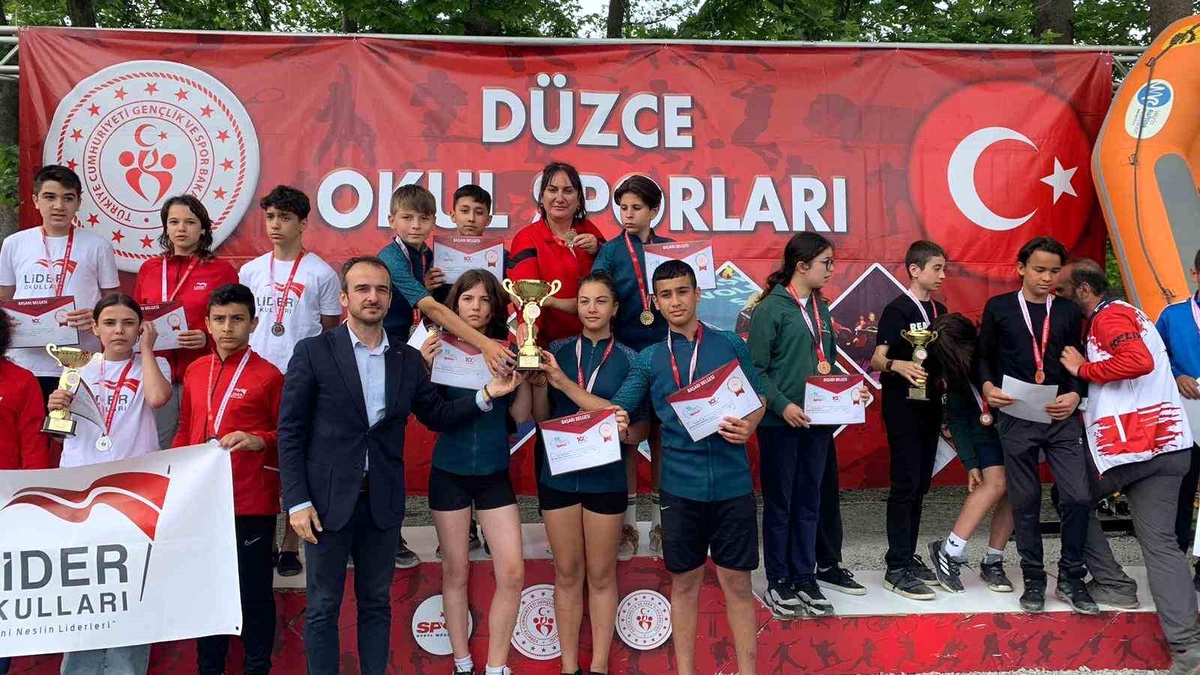 Dalaman Cumhuriyet Ortaokulu Okul Sporları Rafting Türkiye Birincisi