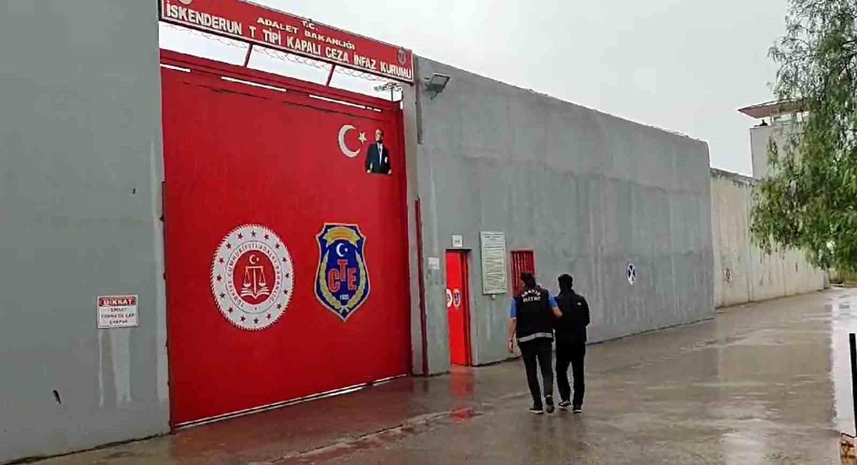 Hatay\'da 23 Yıl 9 Ay Hapis Cezası ile Aranan Şahıs Tutuklandı