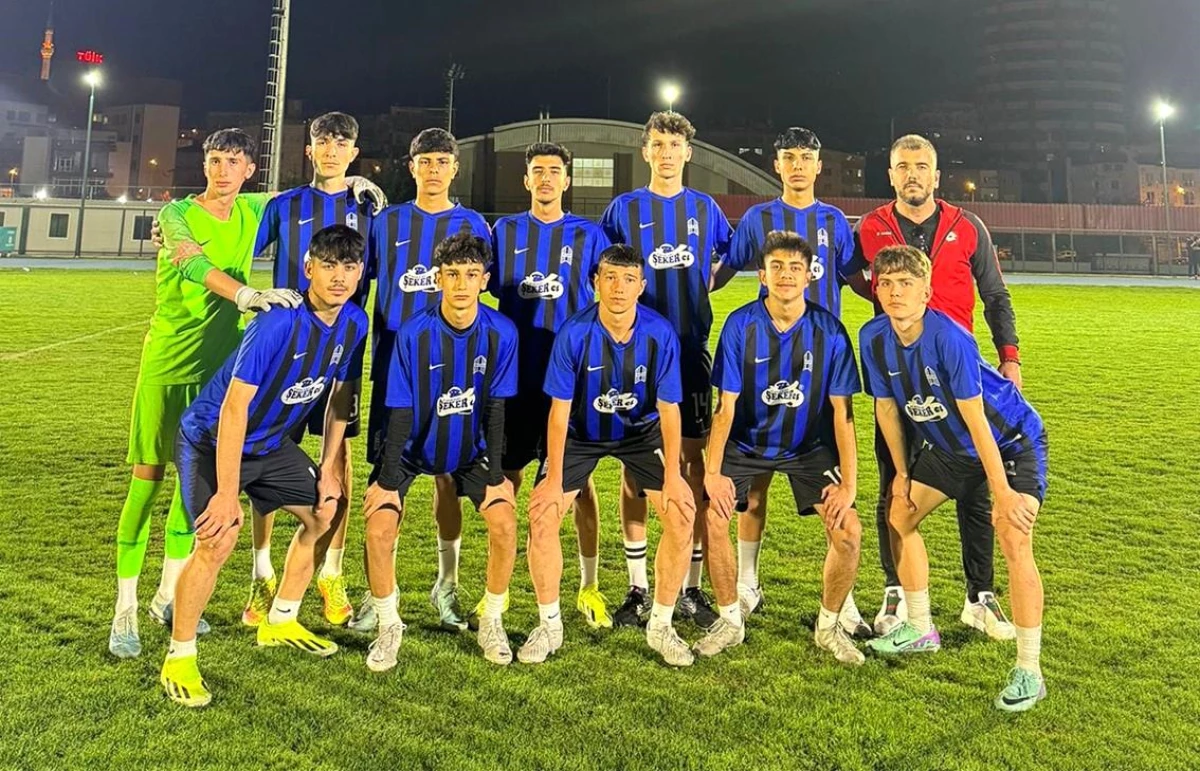 Kayseri U-17 Futbol Ligi Play-Off Grubu\'nda Final Maçları Oynanacak