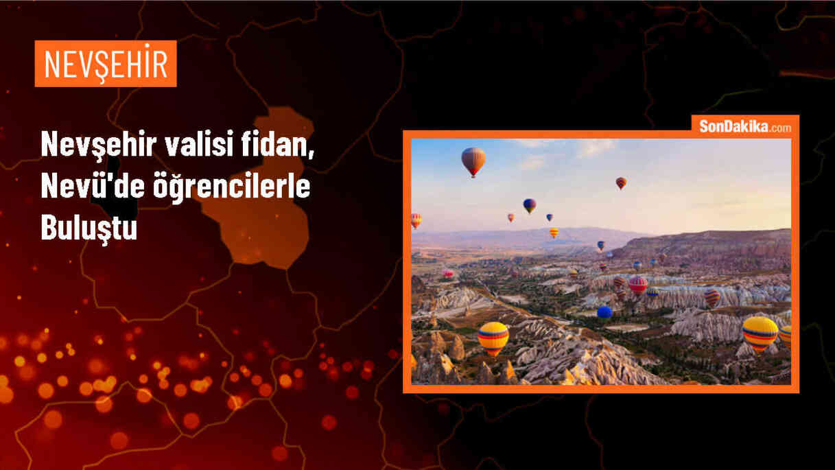 Nevşehir Valisi Ali Fidan, NEVÜ öğrencileriyle söyleşi programında bir araya geldi