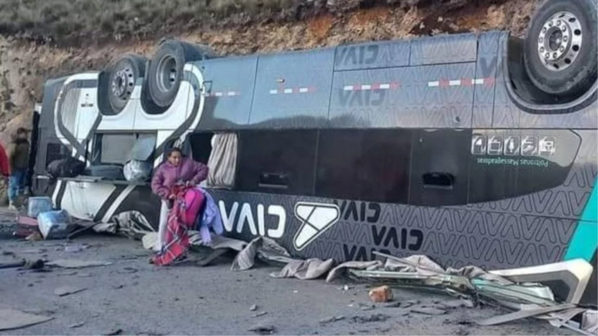 Peru\'da katliam gibi otobüs kazası: 13 ölü, 18 yaralı