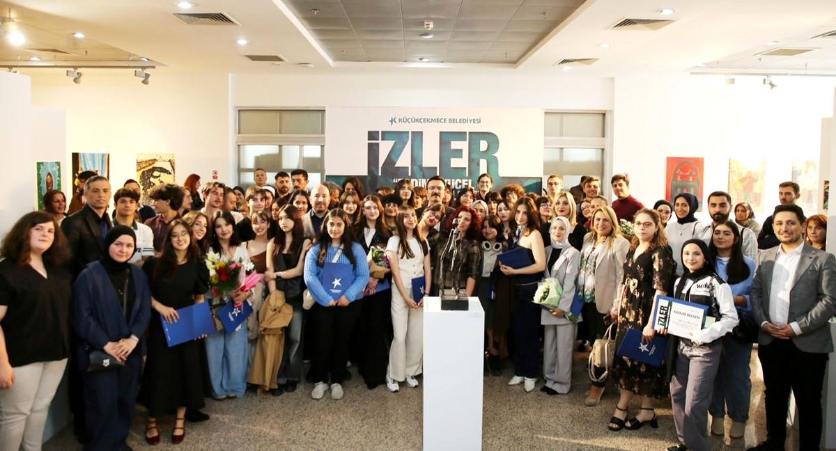 Küçükçekmece\'de \'İzler\' Sergisi Açıldı