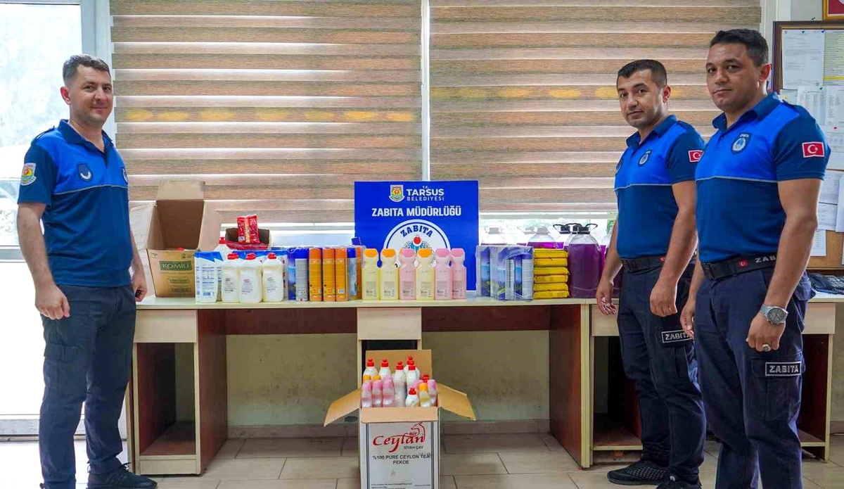 Tarsus\'ta son kullanma tarihi geçmiş ürünler ele geçirildi